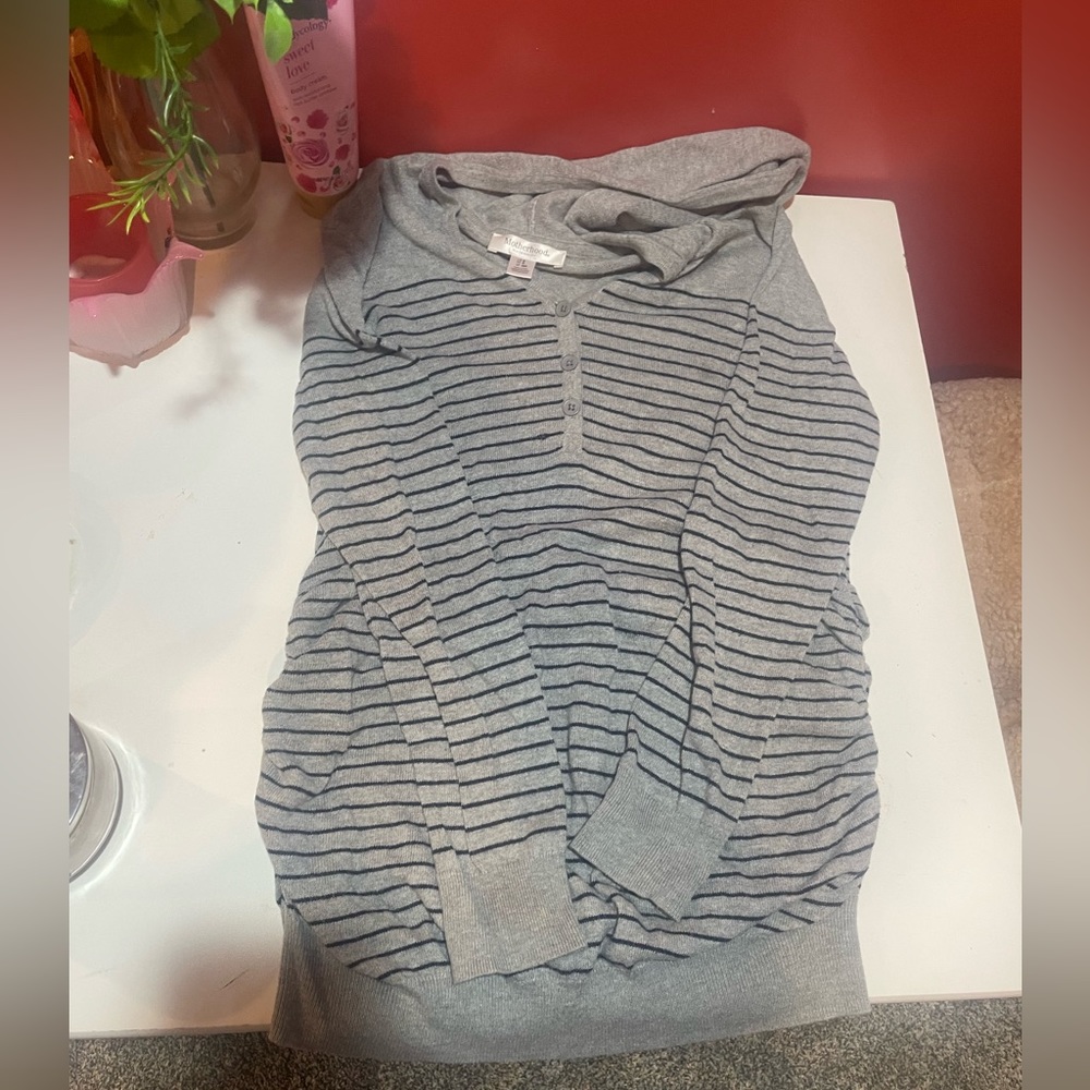 Cute maternity sweater